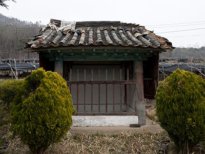 효자 유동원·효부 밀양 손씨 정려 썸네일 이미지